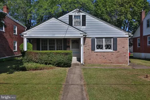 25 E Summit St, Souderton, PA 18964
