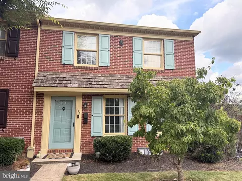 152 Roboda Blvd, Royersford, PA 19468