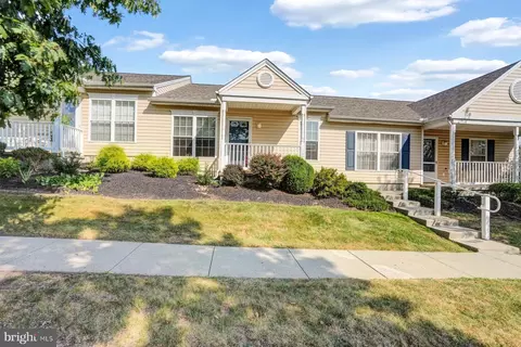 1532 Foresman Dr, Pottstown, PA 19464