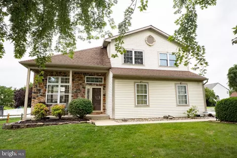 1904 Irene Ct, Pottstown, PA 19464