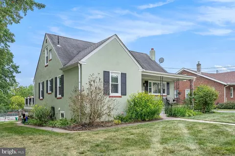 476 Jefferson St, Plymouth Meeting, PA 19462