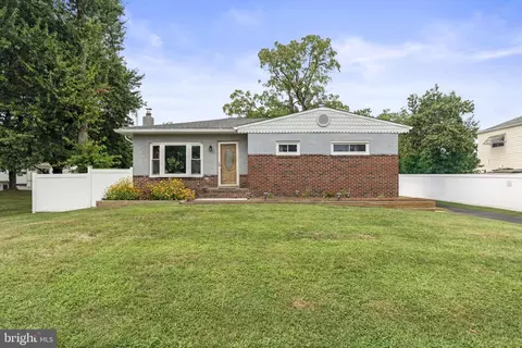 1918 Osbourne Ave, Willow Grove, PA 19090