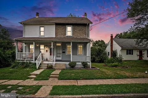 423 Lincoln Ave, Souderton, PA 18964