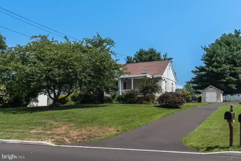 1395 Jolly Rd, Blue Bell, PA 19422