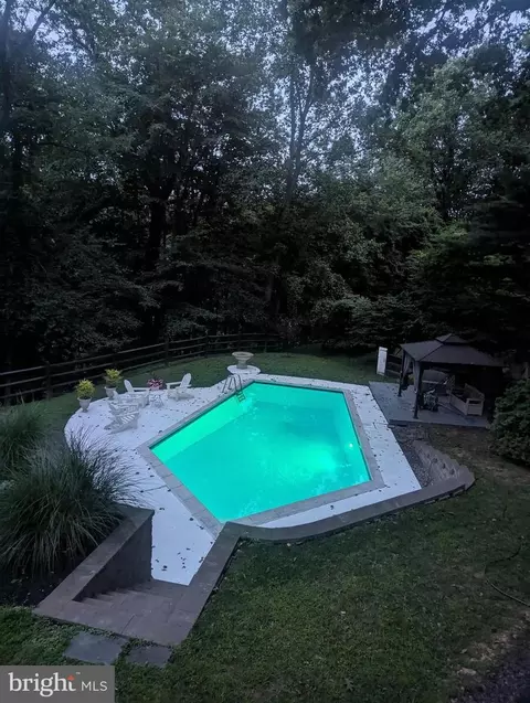 Exterior - 305 Highview Dr, Wayne, PA 19087 photo 10 of 10