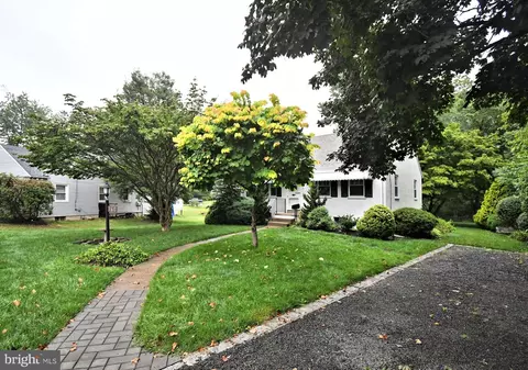 160 Crooked Billet Rd, Hatboro, PA 19040
