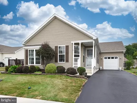 403 Azalea Dr, Blue Bell, PA 19422