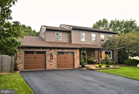 310 Pioneer Spur, Lansdale, PA 19446