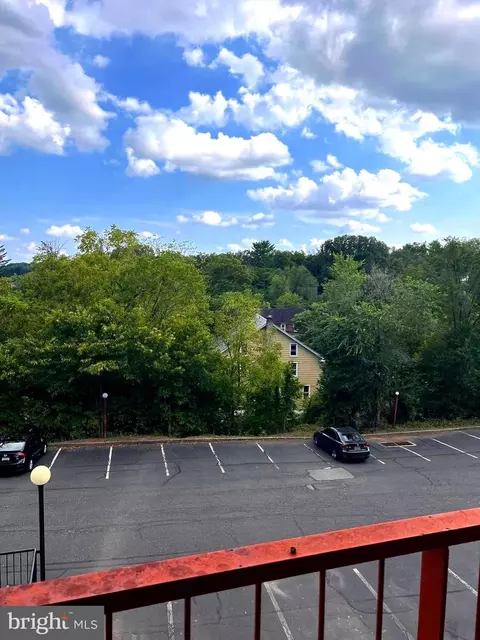 2311 Forest Ln #C-5, Schwenksville, PA 19473