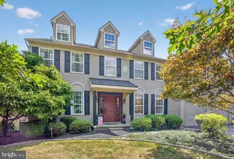 7 Paddington Rd, Collegeville, PA 19426