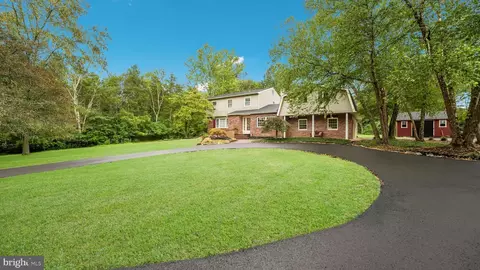 28 Kober Rd, Harleysville, PA 19438