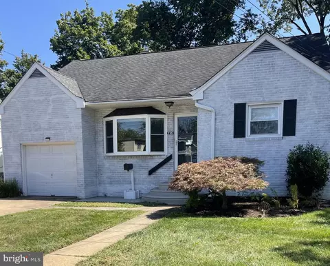 226 Lorraine Ave, Oreland, PA 19075