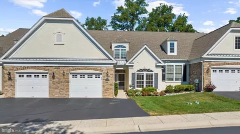 381 Brittany Ct, Souderton, PA 18964
