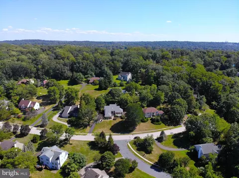 411 Leah Dr, Fort Washington, PA 19034