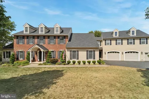 24 Bellmont Dr, Collegeville, PA 19426