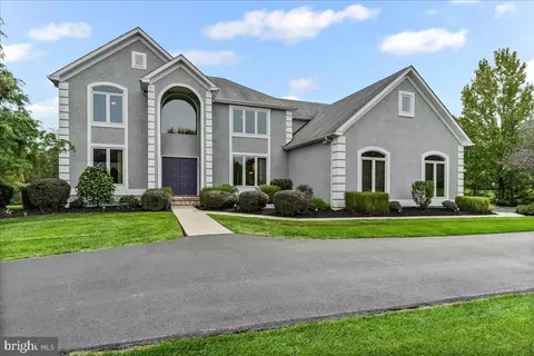499 Grouse Cir, Ambler, PA 19002