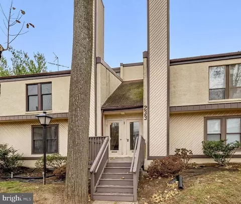 233 Township Line Rd #1-B, Elkins Park, PA 19027