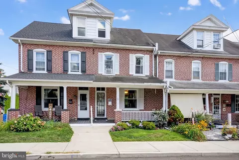 68 Hillside Ave, Souderton, PA 18964