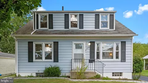 708 Monroe Ave, Glenside, PA 19038