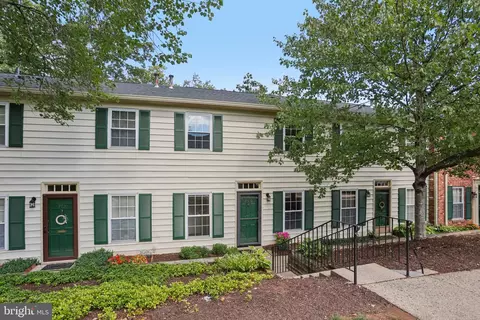 210 Berwick Pl #20E, Lansdale, PA 19446