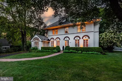 205 Roberts Rd, Ardmore, PA 19003