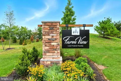 141 Steiner Way, Perkiomenville, PA 18074