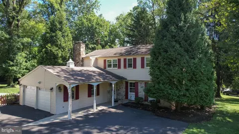 1715 Terwood Rd, Huntingdon Valley, PA 19006