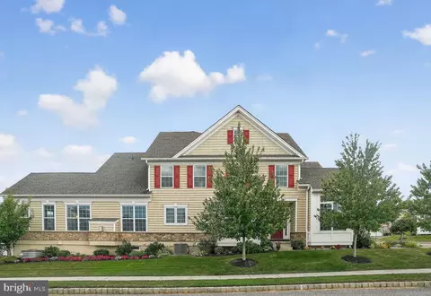 366 Joshua Tree Dr, Collegeville, PA 19426