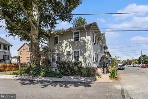 158 S Keswick Ave, Glenside, PA 19038