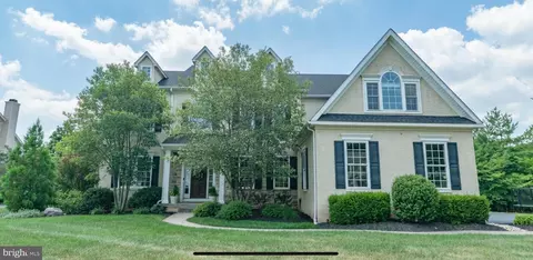 392 Langberg Ln, Ambler, PA 19002