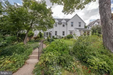 212 Henley Rd, Wynnewood, PA 19096