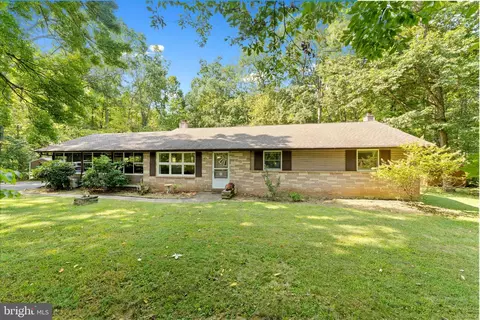 2282 Hill Rd, Perkiomenville, PA 18074