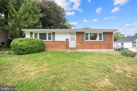906 Maple Ave, Glenside, PA 19038