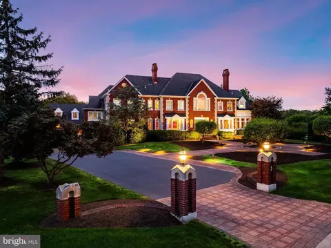 110 Brittany Way, Blue Bell, PA 19422