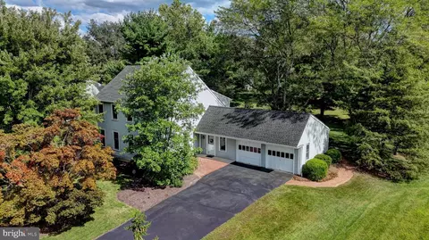 633 Conestoga Ln, Lansdale, PA 19446
