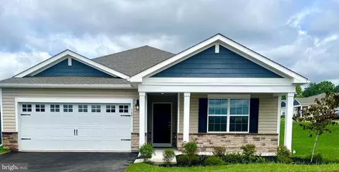 110 Lilly Dr, Pottstown, PA 19464