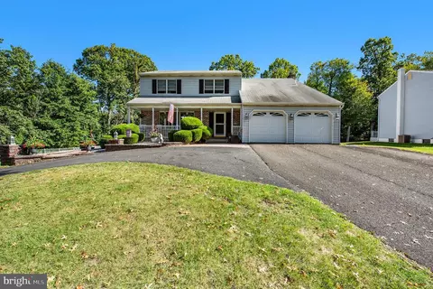 315 Arionne Dr, Hatboro, PA 19040