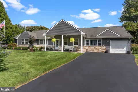 923 Essex, Jenkintown, PA 19046