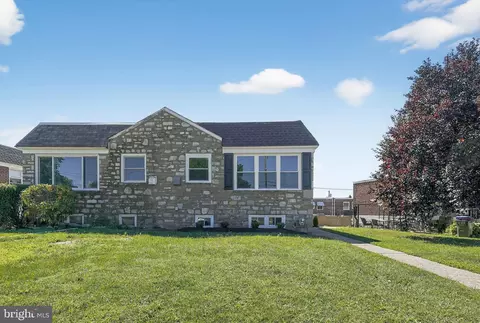 604 Calamia Dr, Norristown, PA 19401