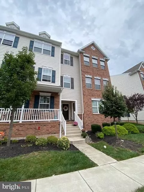 3098 Goshen Dr, Pennsburg, PA 18073
