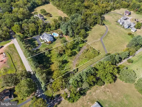 1073 N Grange Ave, Collegeville, PA 19426