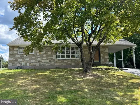 163 W County Line Rd, Hatboro, PA 19040