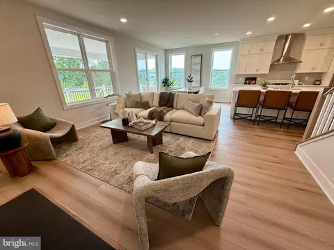 404 Emmitt Ct, Royersford, PA 19468