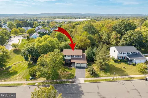 3 Buckthorn Ln, Collegeville, PA 19426