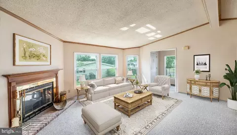 115 Deerfield Dr, Souderton, PA 18964