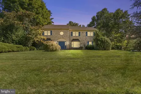 1 Wayne Cir, Gwynedd, PA 19002