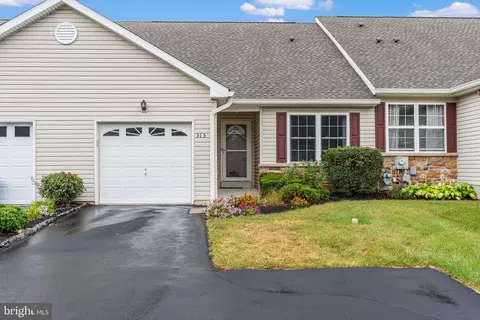315 Jefferson Ct, Royersford, PA 19468