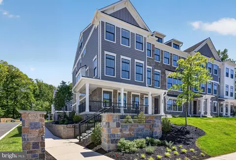 407 Pennybrook Ct #4 REDFORD END, Flourtown, PA 19031