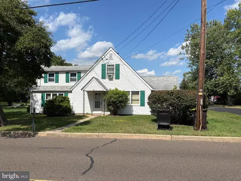 2350 E Vine St, Hatfield, PA 19440