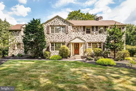 407 Fairview Rd, Penn Valley, PA 19072